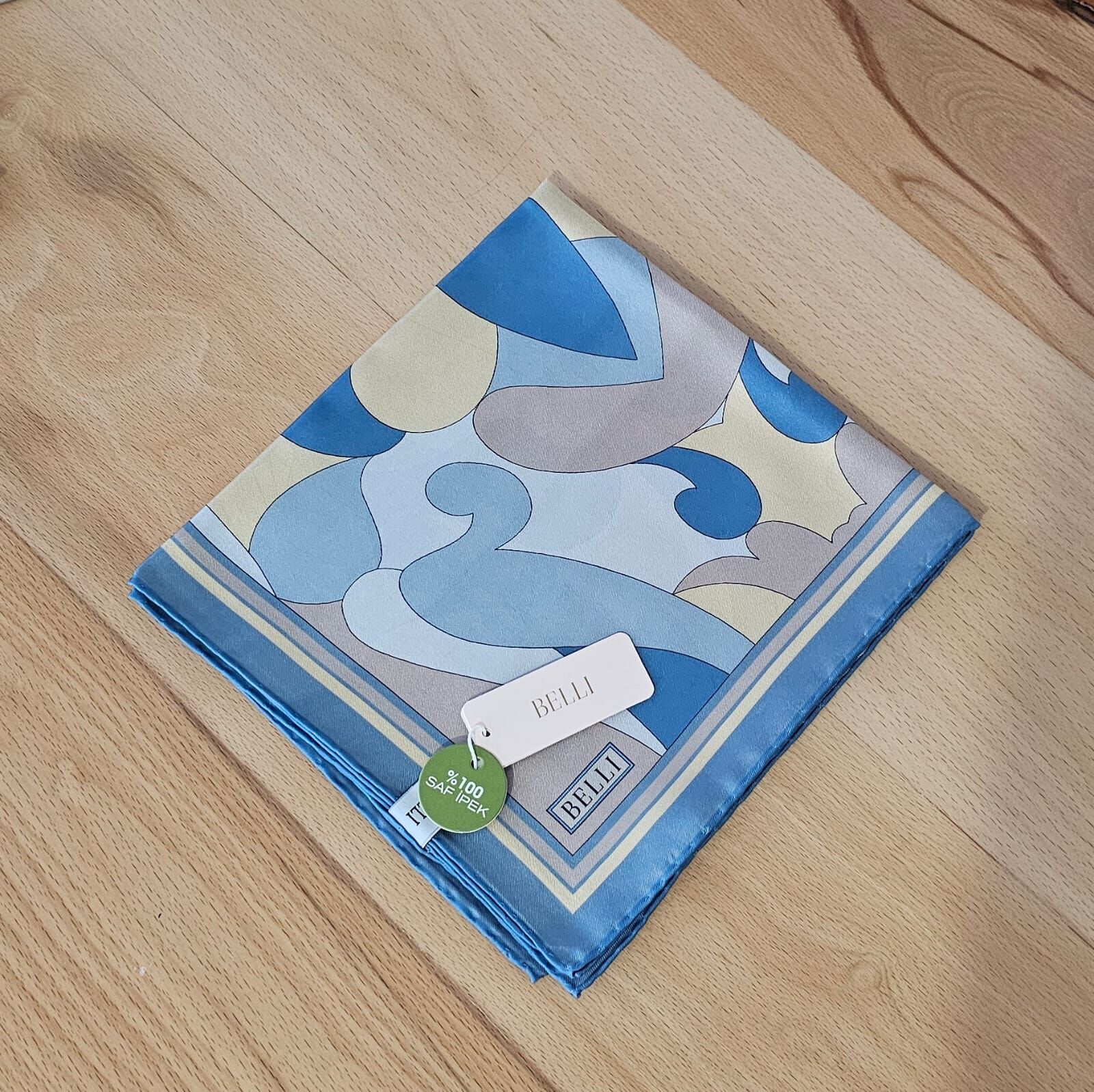 Belli Saf İpek Eşarp